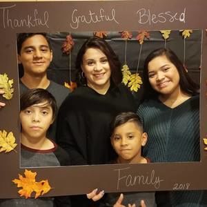 Meet your Posher, Juany